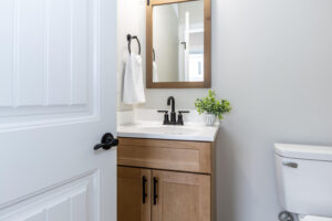 1213 Broad Leaf Ct Trappe MD-large-013-001-Powder Room-1500x1000-72dpi